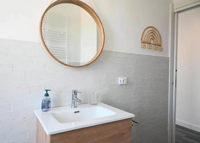 Se169 - Senigallia, Trilocale Fronte Mare Con Aria Condizionata *